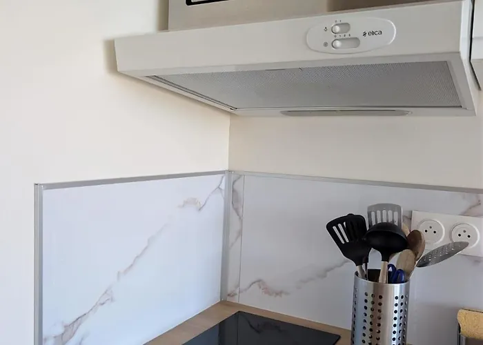 Village Naturiste Héliopolis Fgh * Agde