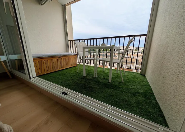 Village Naturiste Héliopolis Fgh * Agde